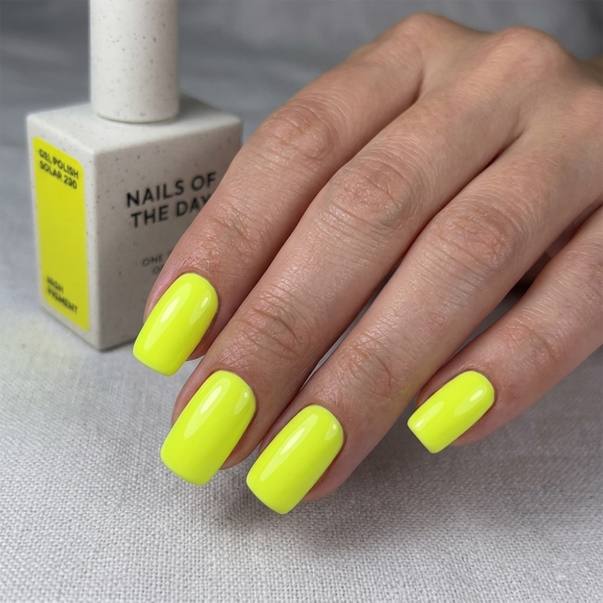 Гель лак NAILS OF THE DAY Summer 2026 Solar №230 неоново-жовтий 10